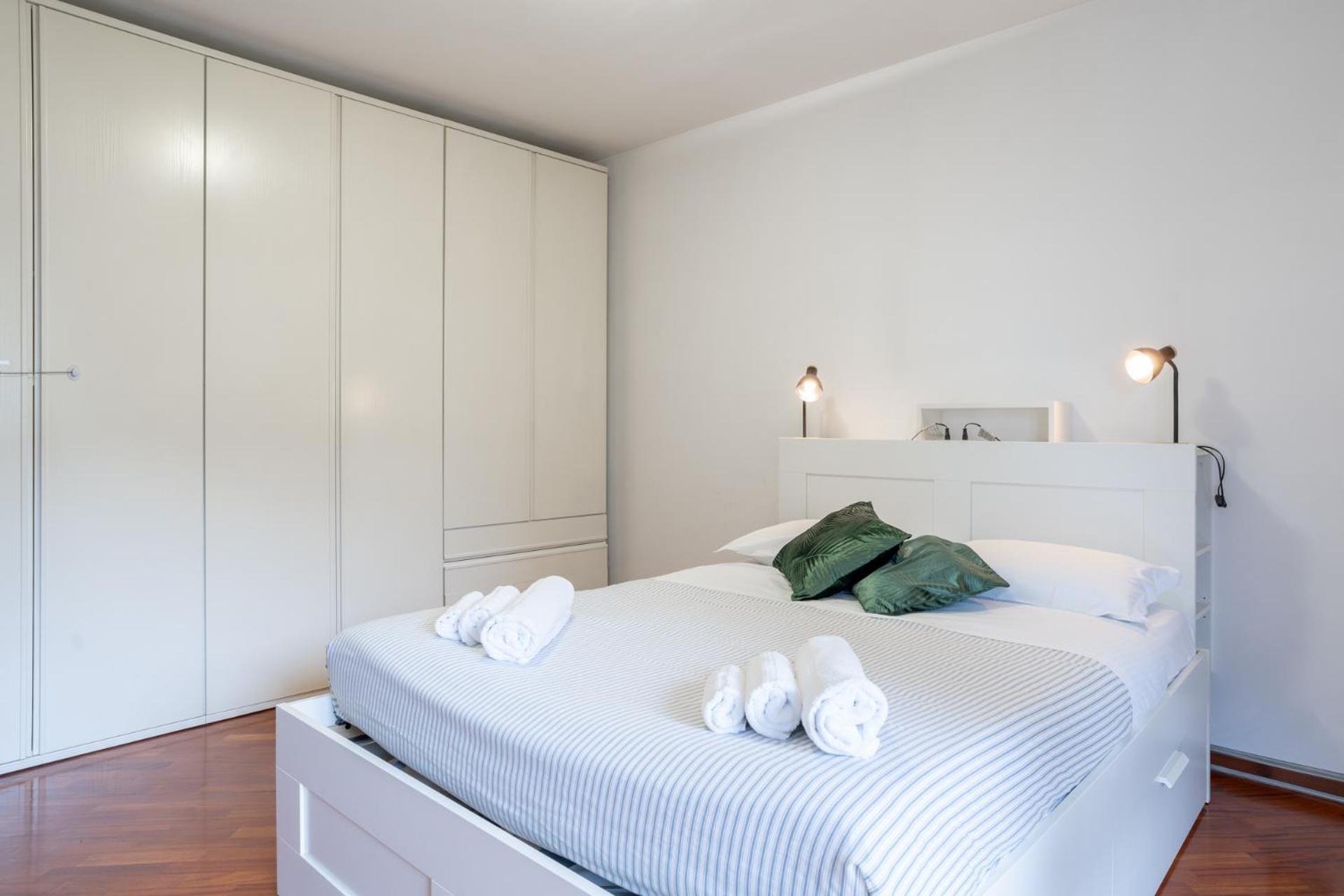Spacious Bright Apartment Near City Center And Como Lake With Air Conditioning Lecco Exterior foto