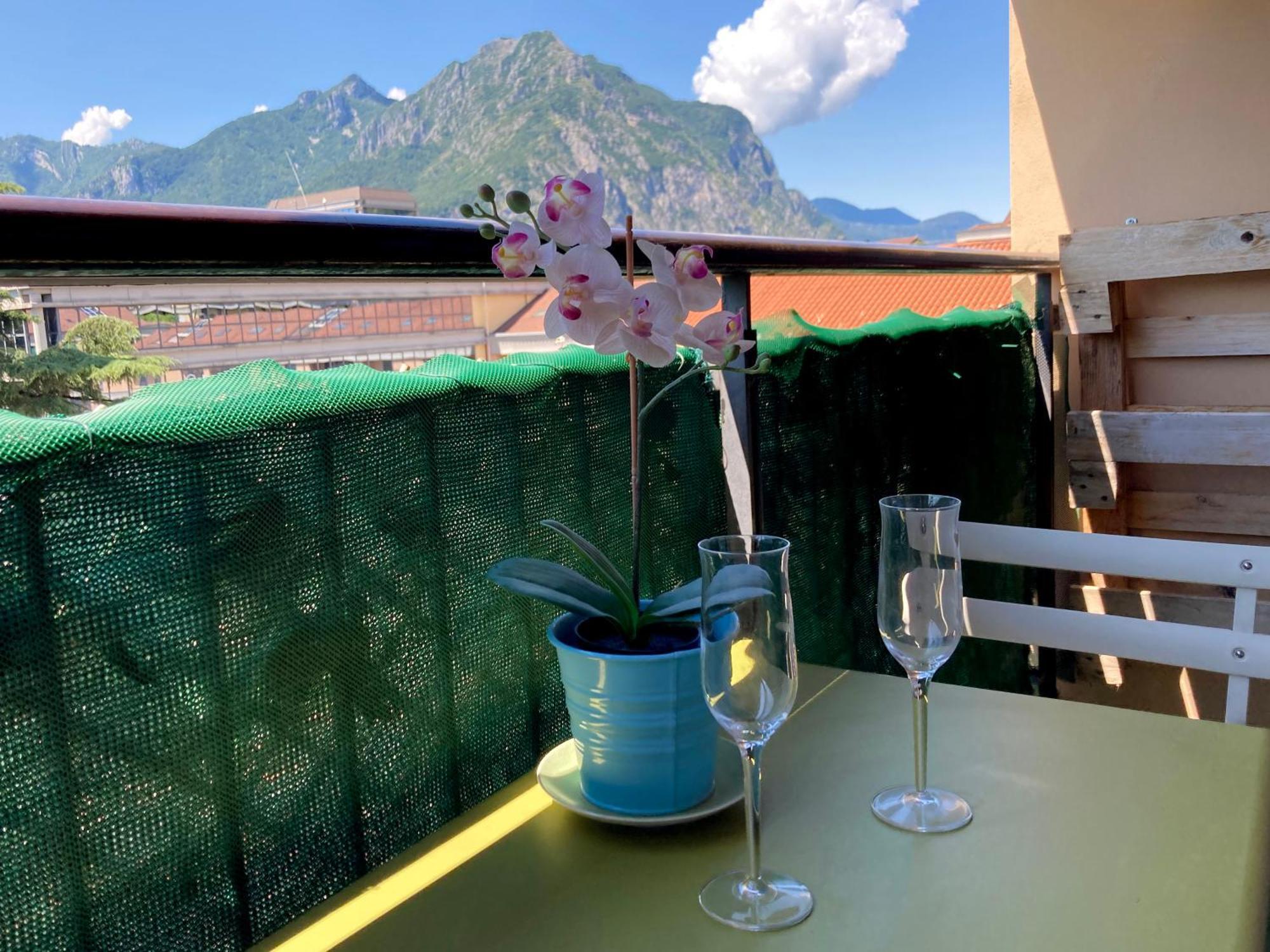 Spacious Bright Apartment Near City Center And Como Lake With Air Conditioning Lecco Exterior foto